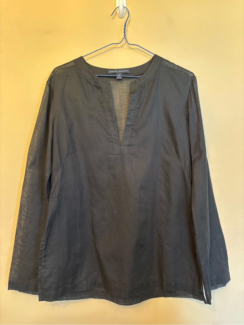 Banana Republic Women’s Long-Sleeve Tunic Shirt